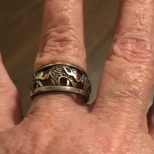 Sterling silver marcasite electric band ring